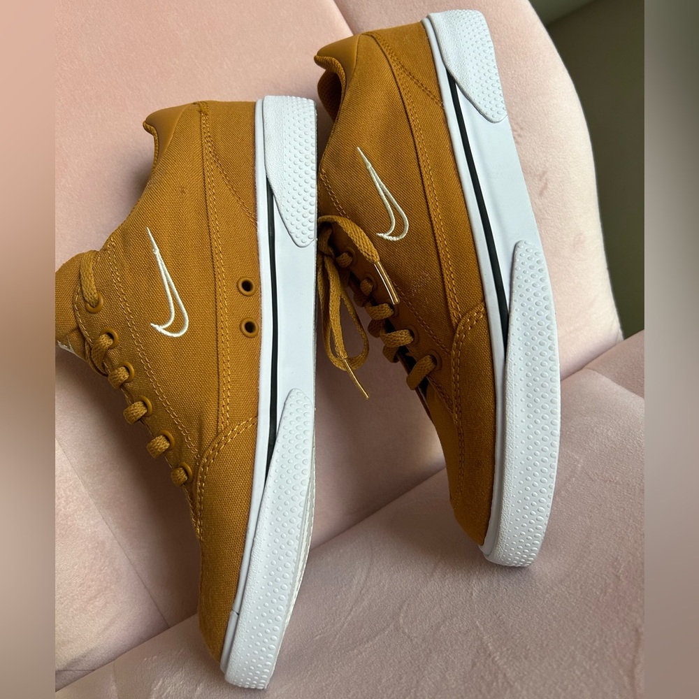 Nike Retro GTS 97 Desert Ochre